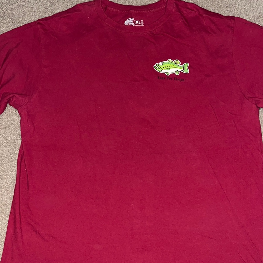 Graphic tee
